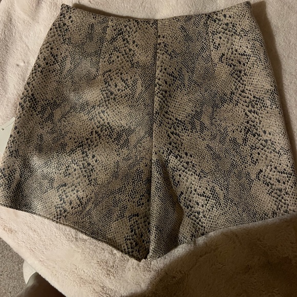 Zara leopard suede skort - Picture 2 of 2